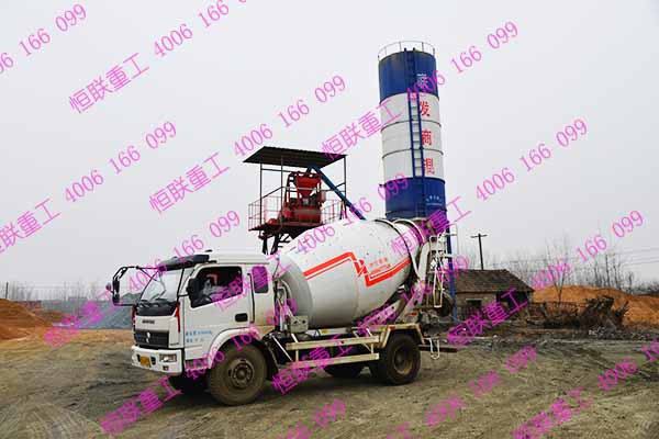 江蘇連云港攪拌車客戶實地拍攝