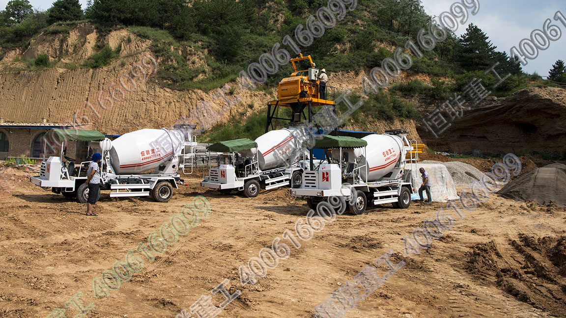 3方四不像攪拌車山西山區(qū)鄉(xiāng)村山路建設